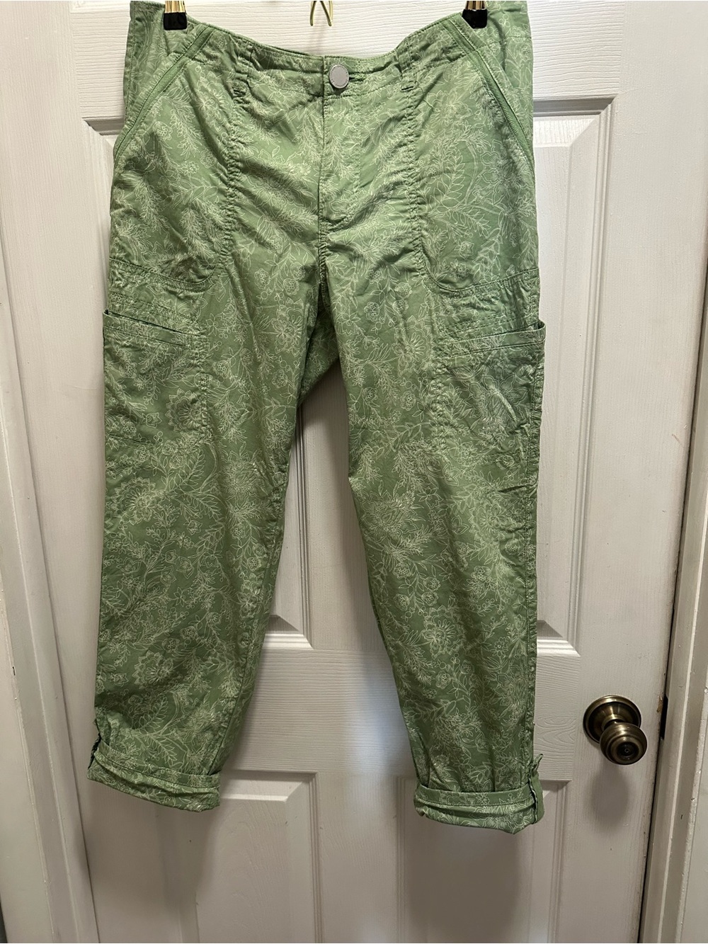 Democracy Light Green Patterned Cargo Pants